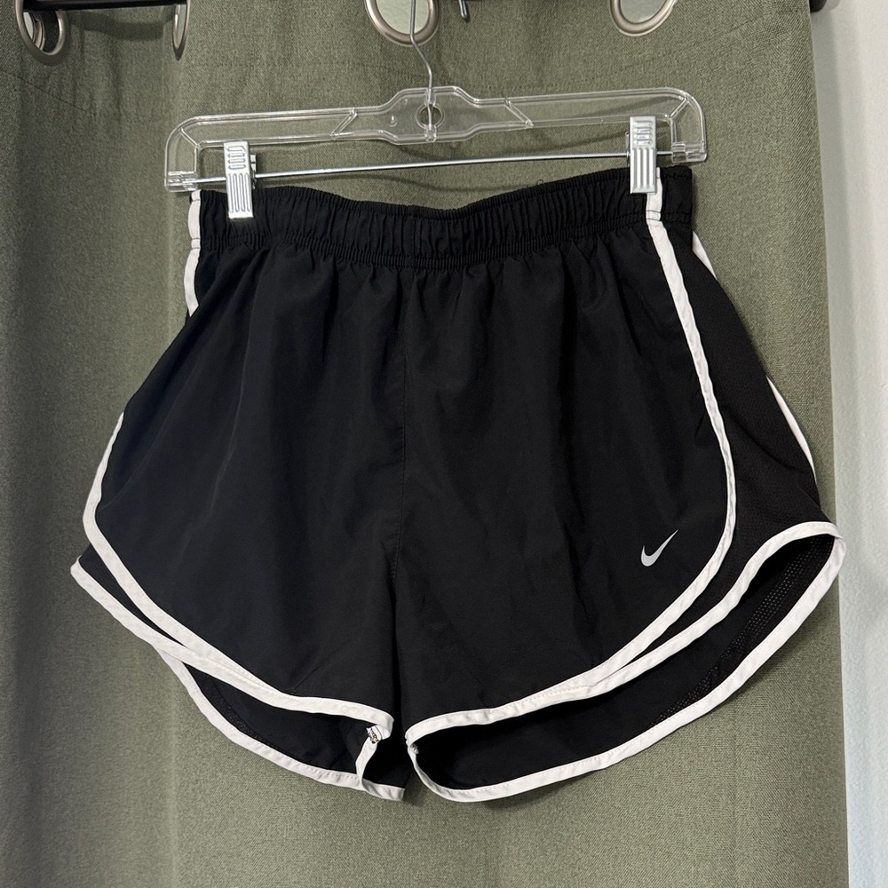 Nike Dri-Fit Athletic Shorts - L